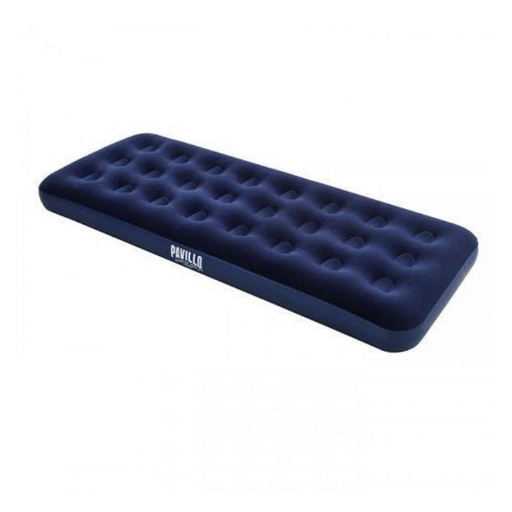 Bestway Camping gear - luftmadras 185x76x22cm. Behagelig velouroverflade, forstærket konstruktion med oppustelige kamre, til ind & udendørs brug. INDHOLD : Luftmadras & reperationslap