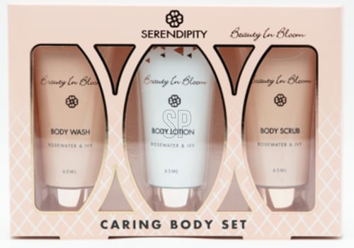 60 ml Bodywash, 60 ml Body Lotion og 60 ml Body Scrub